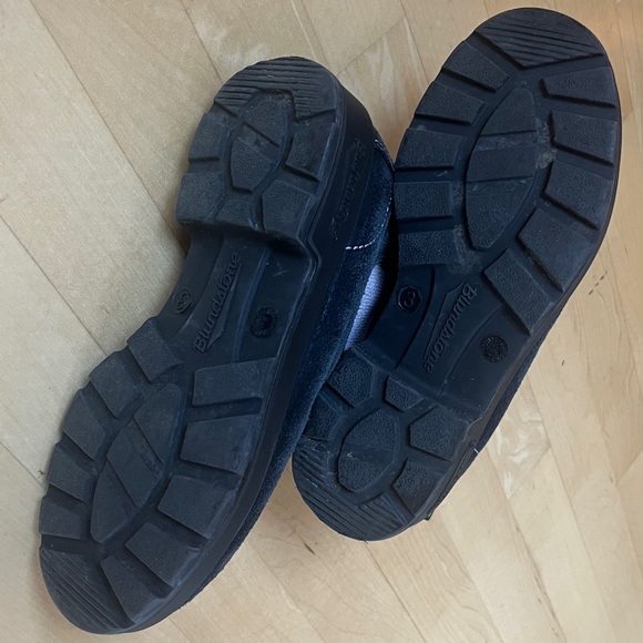 Blundstone Chelsea Navy Blue Suede  Boots Wms 6 - Picture 3 of 9